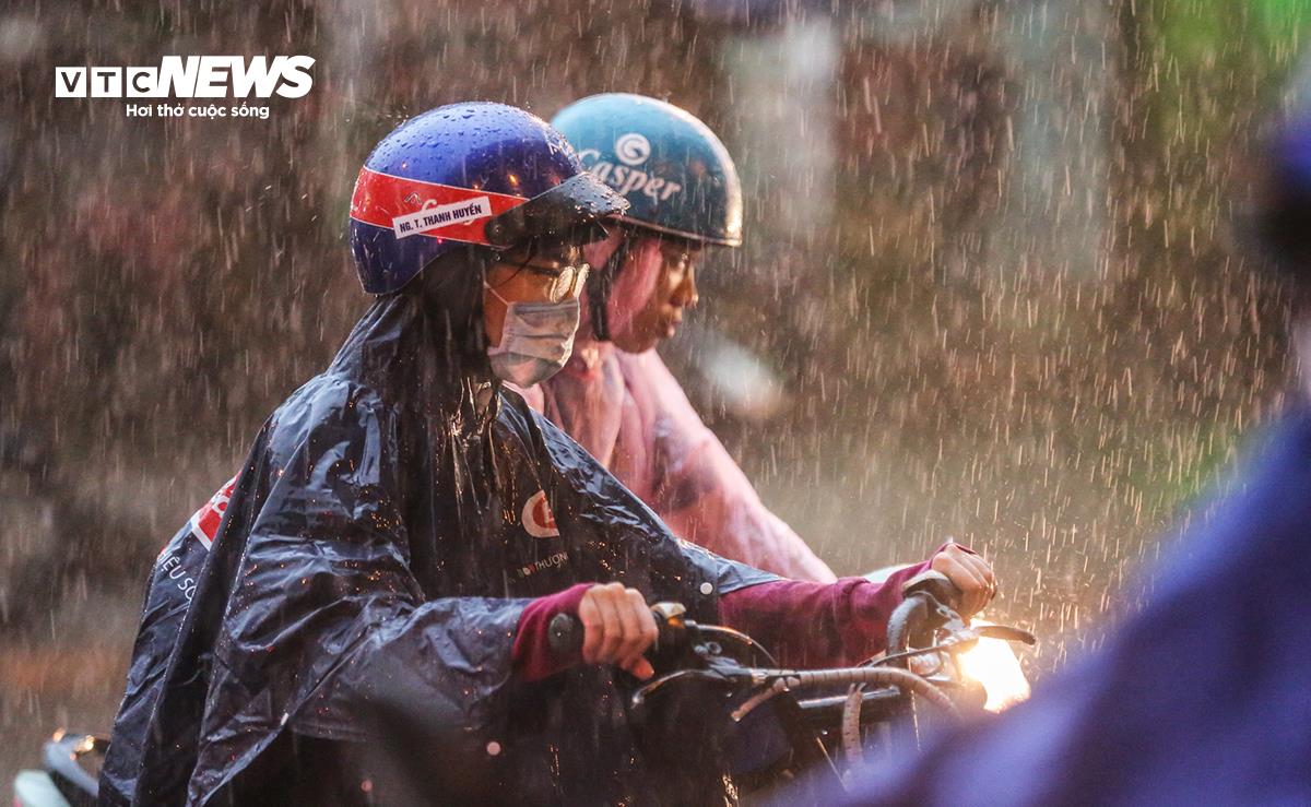 du bao thoi tiet ngay 21 9 22202297 - Dự Báo Thời Tiết Hôm Nay 15/10: Mưa Lớn Bao Trùm Miền Bắc, Trung Và Nam Bộ Giảm Mưa, Thời Tiết Dần Ổn Định